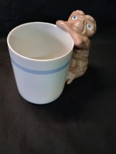 E.T. 1983 Avon Universal Studios Coffee Cup Mug Vtg - Picture 1 of 7