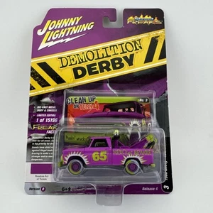 Johnny Lightning Demolition Derby 1965 Chevy Tow Truck Die Cast - Picture 1 of 3