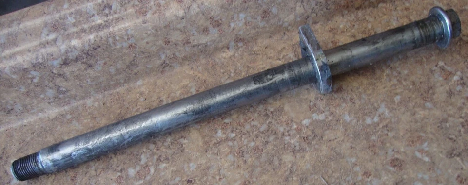 2010 Honda Stateline VT1300CR VT 1300 VT1300 задняя ось болт обод колеса N1 - Изображение 1 из 1