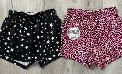 NUEVO Lote de 2 Pantalones Cortos Soffe Animación/Gimnasio/Atletismo Juvenil Grandes Impresiones Divertidas Foto 1 de 4