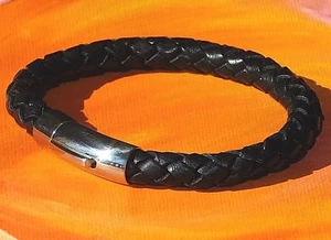 Herren/Damen schwarzes klobiges geflochtenes Leder & Stahl Armband von Lyme Bay Art - Bild 1 von 3