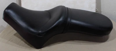 NOS Victory Touring Cruiser Motorcycle Seat #2683575 Dual Seat New Take Off - Image 1 of 4