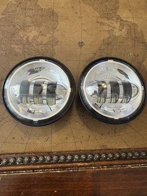 Harley-Davidson Daymaker Projector LED Auxiliary Lamps (Set of 2) PN: 68000020 - Image 1 of 4