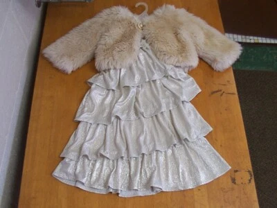 Vestido Gap Kids Sofisticado en Niveles para Ocasiones Especiales y Piel Sintética Encogerse de hombros-Talla M(8) Foto 1 de 4