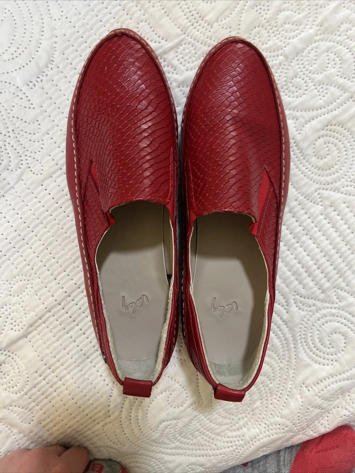 Mocasines Viley Made in Columbia para mujer de cuero rojo de cocodrilo talla 37 nuevos sin etiquetas clásicos Foto 1 de 4
