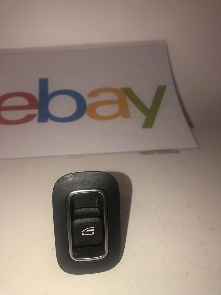 1679050201 Mercedes Benz A Class Window Control Switch - Image 1 of 3