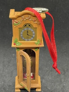 Hallmark Keepsake Ornament Twas The Night Before Christmas Grandfather Clock - Picture 1 of 5