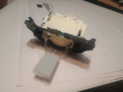 Canal dispensador de nevera Whirlpool N.º de parte: W10616132 Foto 1 de 4