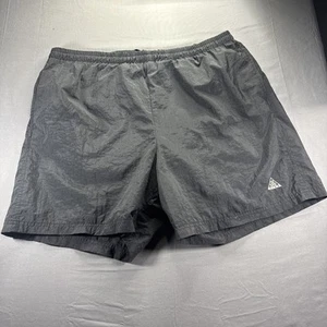 Pantaloncini Nike ACG vintage neri in nylon XL foderati in rete - Foto 1 di 11