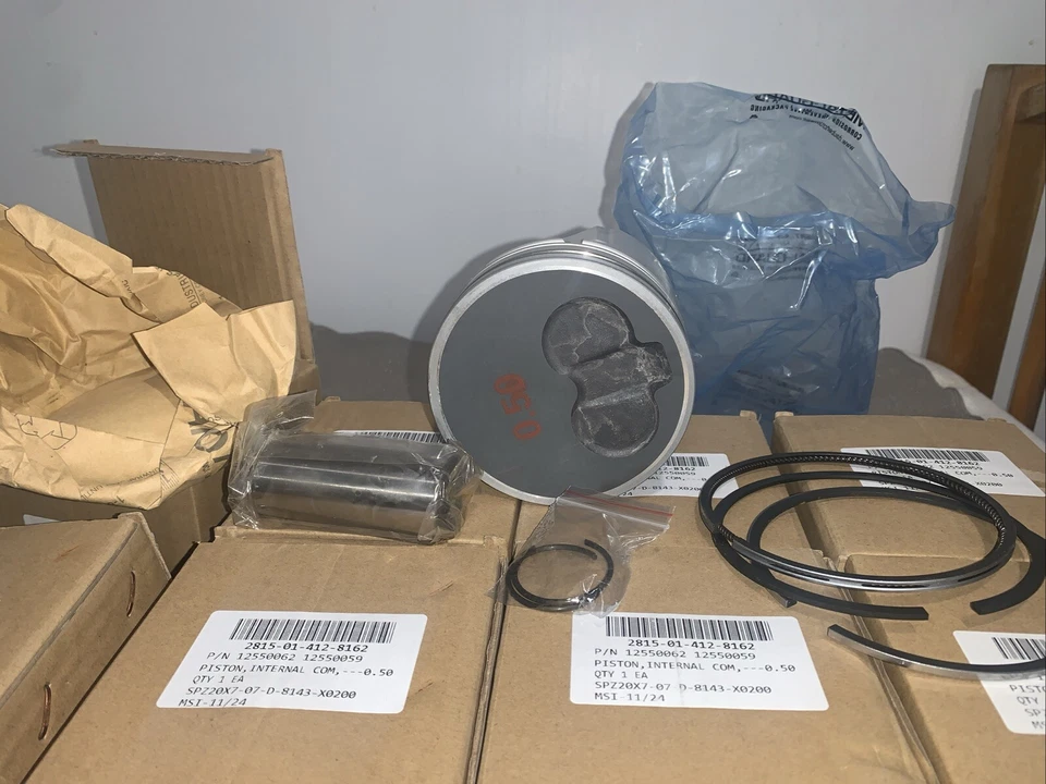 GM OEM- Pistão 12550059 sobre o tamanho 020 polegadas ou 050 centímetros - Imagem 1 de 4