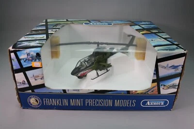 ZE176 ARMOUR 1/48 HELICOPTERE COBRA AH-1 G F T NB ref B11E298 - Photo 1/4