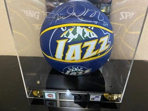 KARL MALONE SIGNED UTAH JAZZ LOGO BASKETBALL WITH CASE /COA - Picture 1 of 12