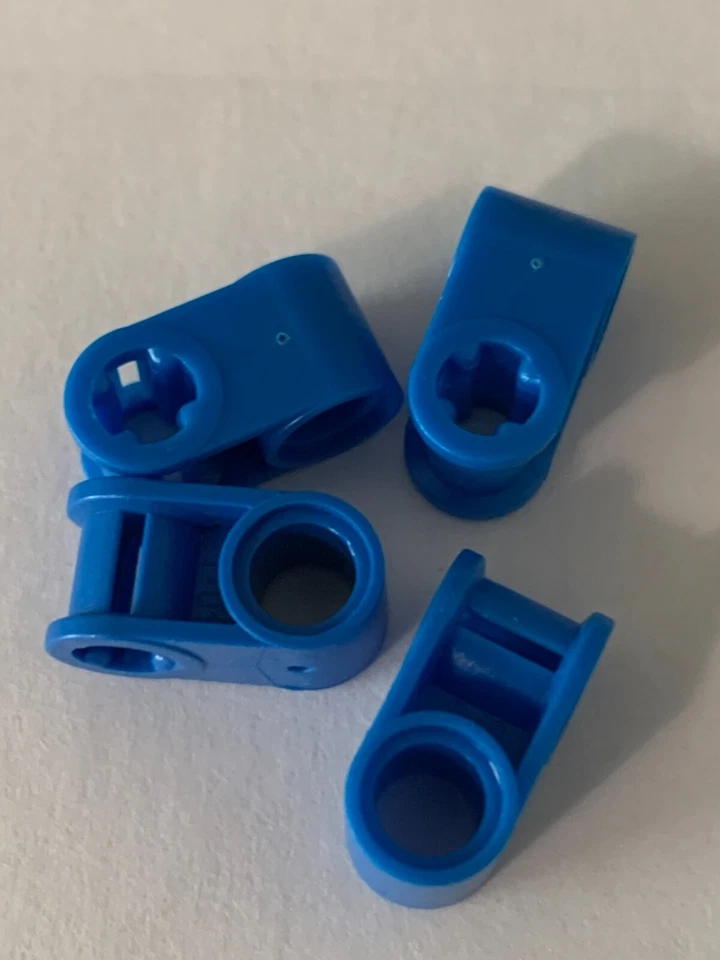 LEGO Part 6536 (4pcs) Perpendicular Technic Axle Pin Connector Pick Colors - Image 1 of 1