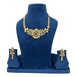 Set gioielli moda donna forma colletto girocollo - Foto 1 di 5