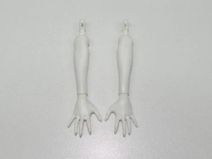Monster High Catrine DeMew Shriekwrecked White Arms & Hands G2 2da Generación - Imagen 1 de 2