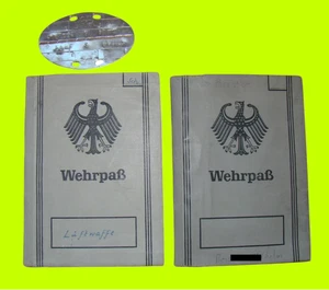 2 Wehrpässe 1950–60e Jahre r +1 Erkennungsmarke Luftwaffe und Gebirgstruppe mit - Bild 1 von 10