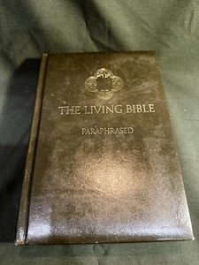 The Living Bible Paraphrased Tyndale House Padded Hardcover Green Vintage 1973 - Picture 1 of 5
