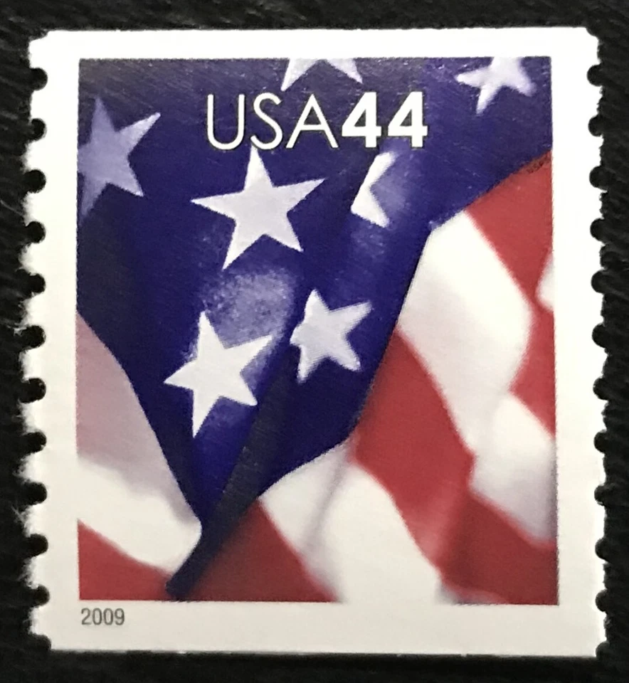 2009 Scott #4391 - 44¢ - AMERICAN FLAG - Coil Single Stamp Mint NH - Image 1 of 1