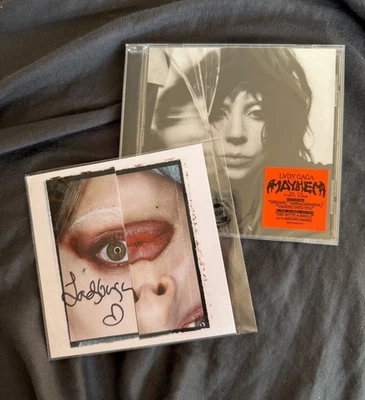 LADY GAGA - MAYHEM CD & SIGNED ART CARD - LADY GAGA AUTOGRAPH - Image 1 of 4