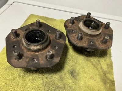 1987-1989 Nissan 300ZX OEM Front Wheel Hubs PAIR Z31 - Image 1 of 4