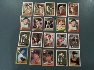 San Francisco Giants- Topps 20 Card Lot- Bedrosian, Hammaker, Riles, Clayton - Picture 1 of 2