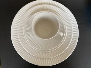 Johnson Bros Ironstone Athena 5 Pieces Dinner Plate Set - Picture 1 of 4