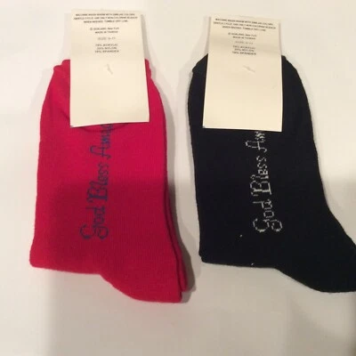 2 PARES CALCETINES MUJER NOVEDAD EE. UU. PATRIÓTICO CORAZÓN BANDERA TRIPULACIÓN * ROJO/AZUL MARINO *NUEVO CON ETIQUETAS * Foto 1 de 2