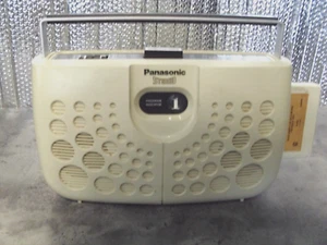 8 TRACK PLAYER PANASONIC RS-833S RESTORED TESTED SOUNDS GREAT - Picture 1 of 10
