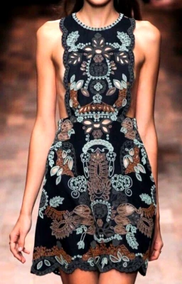 Vestido de cóctel Valentino Primavera 2015 Pasarela Bordado Cuentas Azul IT 38 \ US 2 Foto 1 de 4