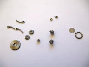 ROLEX 1300,1310,1315 SURTIDO NUEVO STOCK ANTIGUO PIEZAS DE MOVIMIENTO - Imagen 1 de 7
