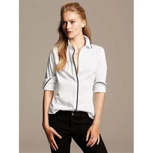 Banana Republic Damen tailliertes bügelfreies gerahmtes Satinhemd in Weiß - Größe 8 - Bild 1 von 9