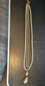 Vintage Faux Pearl w/Pendant Gold Tone Chain Link Necklace Two Strand 21 Inches - Imagen 1 de 9