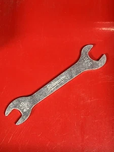 Milwaukee Tools Arbor Wrench 9/16" x 11/16" Opens End Combination Wrench - Picture 1 of 6