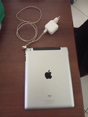 Apple iPad  16 GB - Immagine 1 di 2