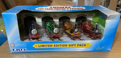 Подарочная упаковка ERTL Thomas The Tank Engine & Friends ограниченный выпуск в коробке - Изображение 1 из 3