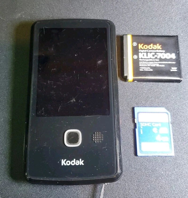 Kodak Playtouch Zi10 HD Video Camera  w/ 4GB CARD / BATTERY - Image 1 of 4