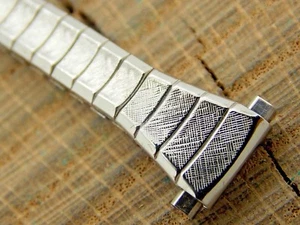 Kestenmade NOS Vintage Unused Watch Band Straight 10mm-12mm Expansion Stainless - Picture 1 of 4