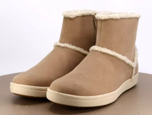 Clarks Cloud Steppers NWOB Women's Ankle Boots Size 9.5 Leather Beige - Picture 1 of 13