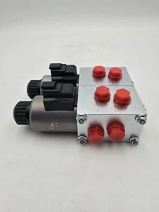 Walvoil MB2400694-015 Solenoid Control Valve 12F080008 - Picture 1 of 12