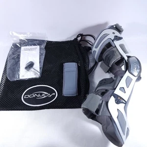 DonJoy OA NANO KNIEBANDAGE (klein rechts seitlich) silber mit Schlüssel + Tasche kostenloser Versand - Bild 1 von 10