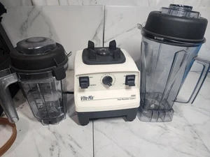 Vitamix 5000 Variable Speed VM0103 Blender 2 Container Tall & Short Xlnt Vita - Picture 1 of 15