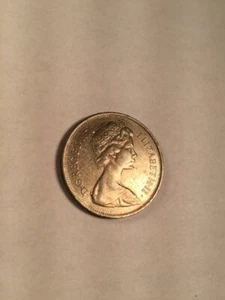 1976 GREAT BRITAIN 10 NEW PENCE CIRCULATED COIN - Picture 1 of 2