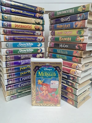 Lot Of 32 Disney Masterpiece Collection - Image 1 of 4