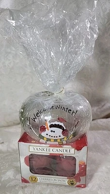 Yankee Candle Cherries On Snow Box of Tealights w/Christmas T-light Holder NWT - Image 1 of 4