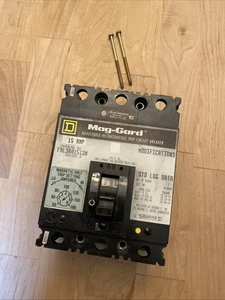 Square D FAL3601513M Circuit Breaker 3 Pole 15 Amp Feed-Through With Screws - Picture 1 of 4