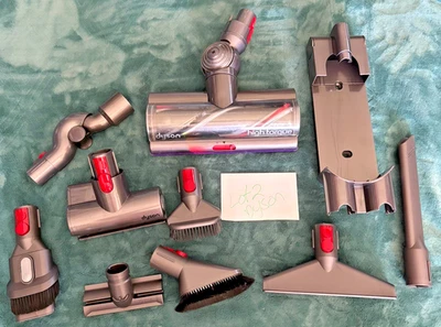 Насадки Dyson V7 V8 V10, V11 — настенное крепление головка с высоким крутящим моментом б/у в отличном состоянии лот из 10 - Изображение 1 из 4