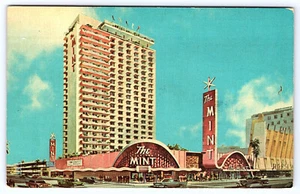 Las Vegas Fremont Street the Mint Hotel Postcard C768 - Picture 1 of 2