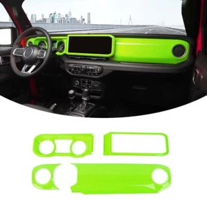 Cubierta de borde de panel de pantalla de tablero central verde para 2024+ Wrangler JL JT - Imagen 1 de 9