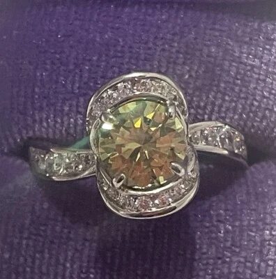 Anillo Bomba Fiesta RBP Lima Peridoto Talla 8 Nuevo Sin Etiquetas Foto 1 de 3