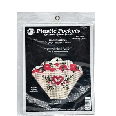NeedleMagic Hanging Plastic Pockets CHRISTMAS HEART Kit 2295 Cross Stitch Magnet - Image 1 of 4